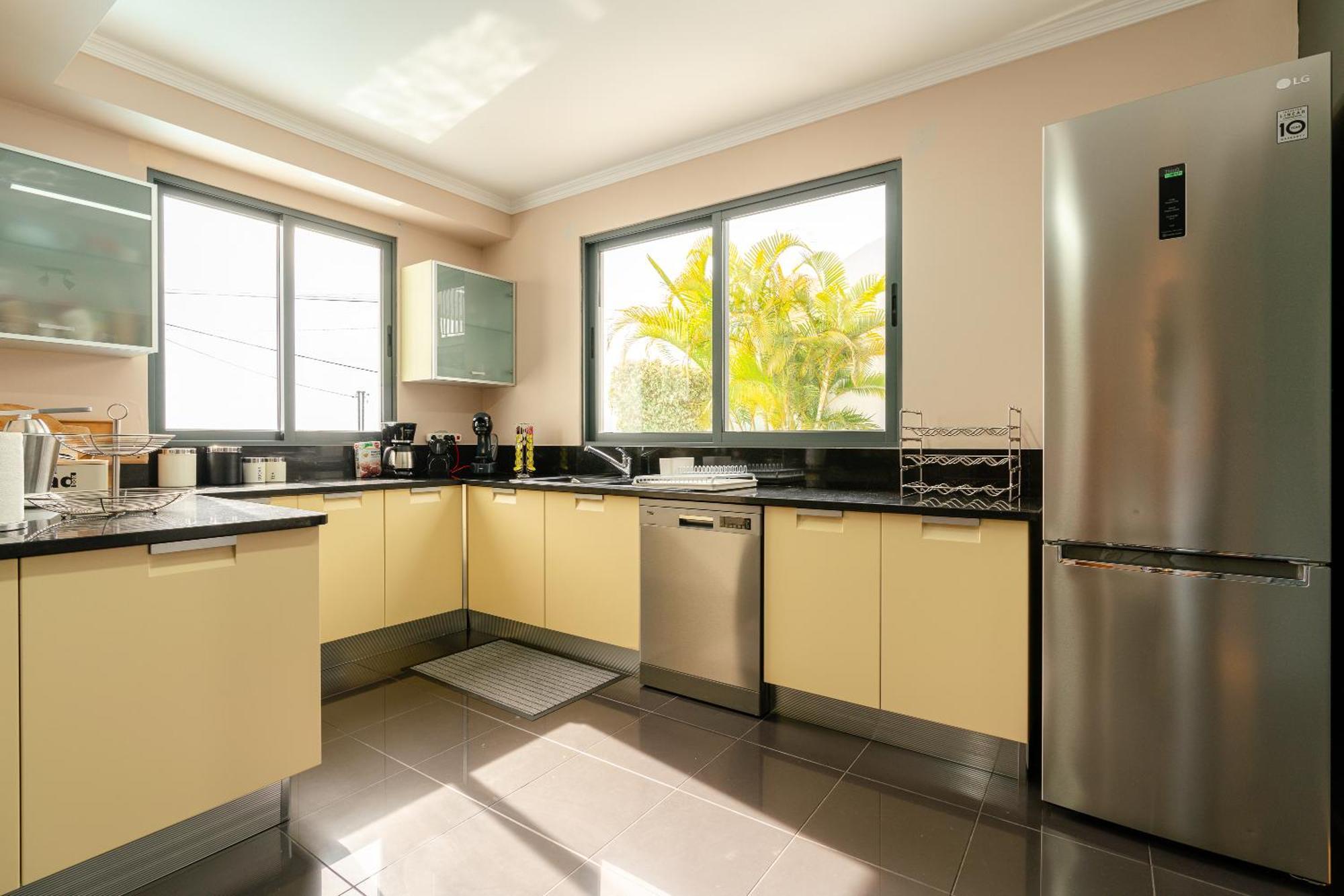Villa Nunes, Big Holiday House With Private Pool Calheta  Exterior foto